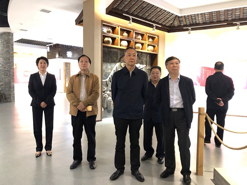 省委省政府决策咨询委副主任张宁莅临公司调研