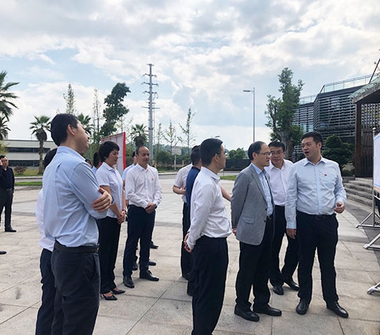 四川省委副秘书长唐文金莅临美乐公司调研